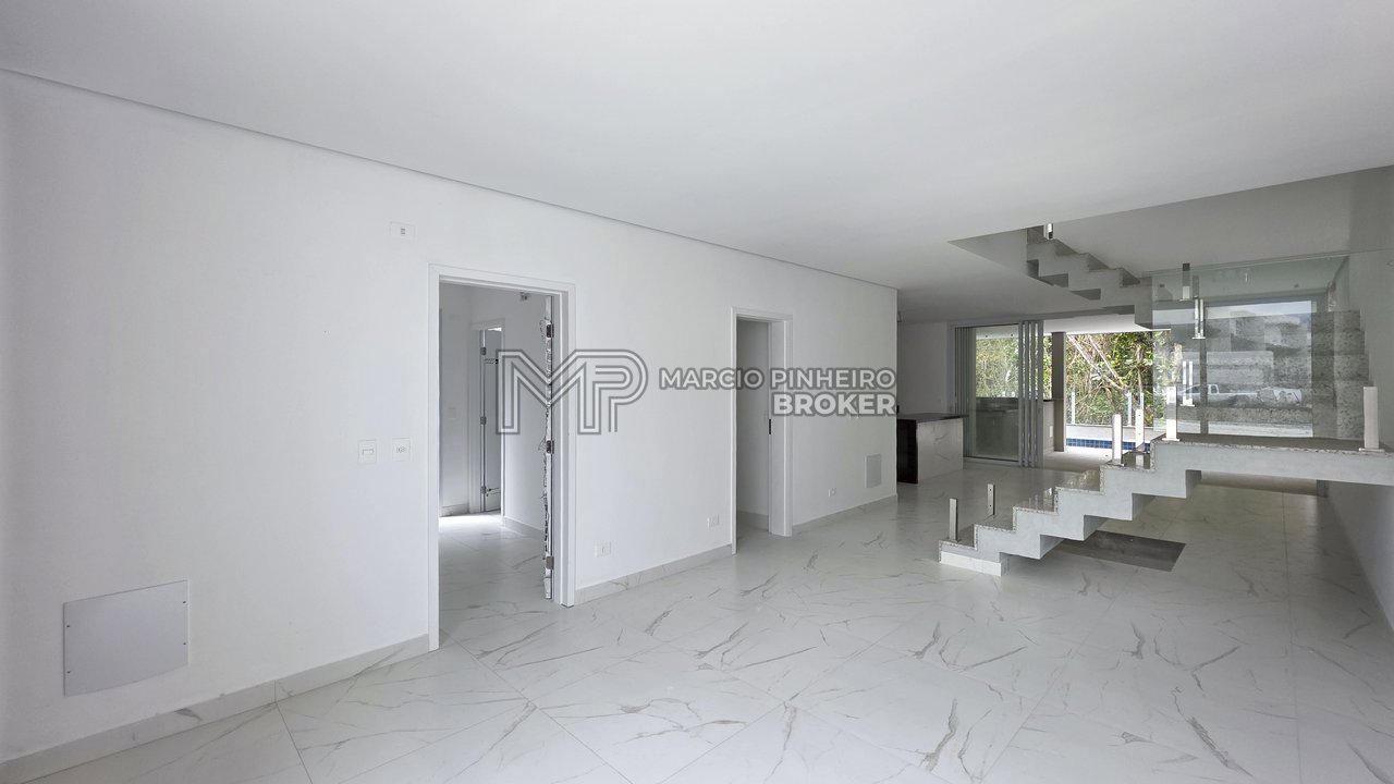 Casa em Condomínio — foto 2 de 51