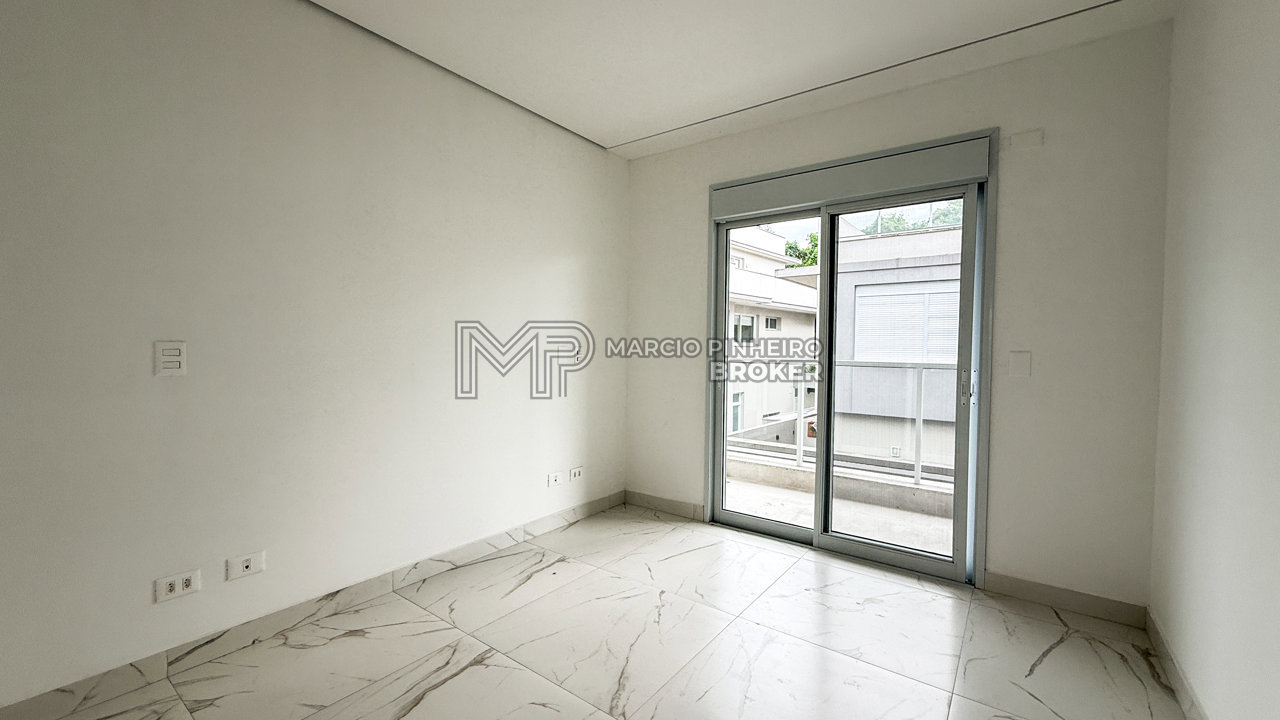 Casa em Condomínio — foto 6 de 35