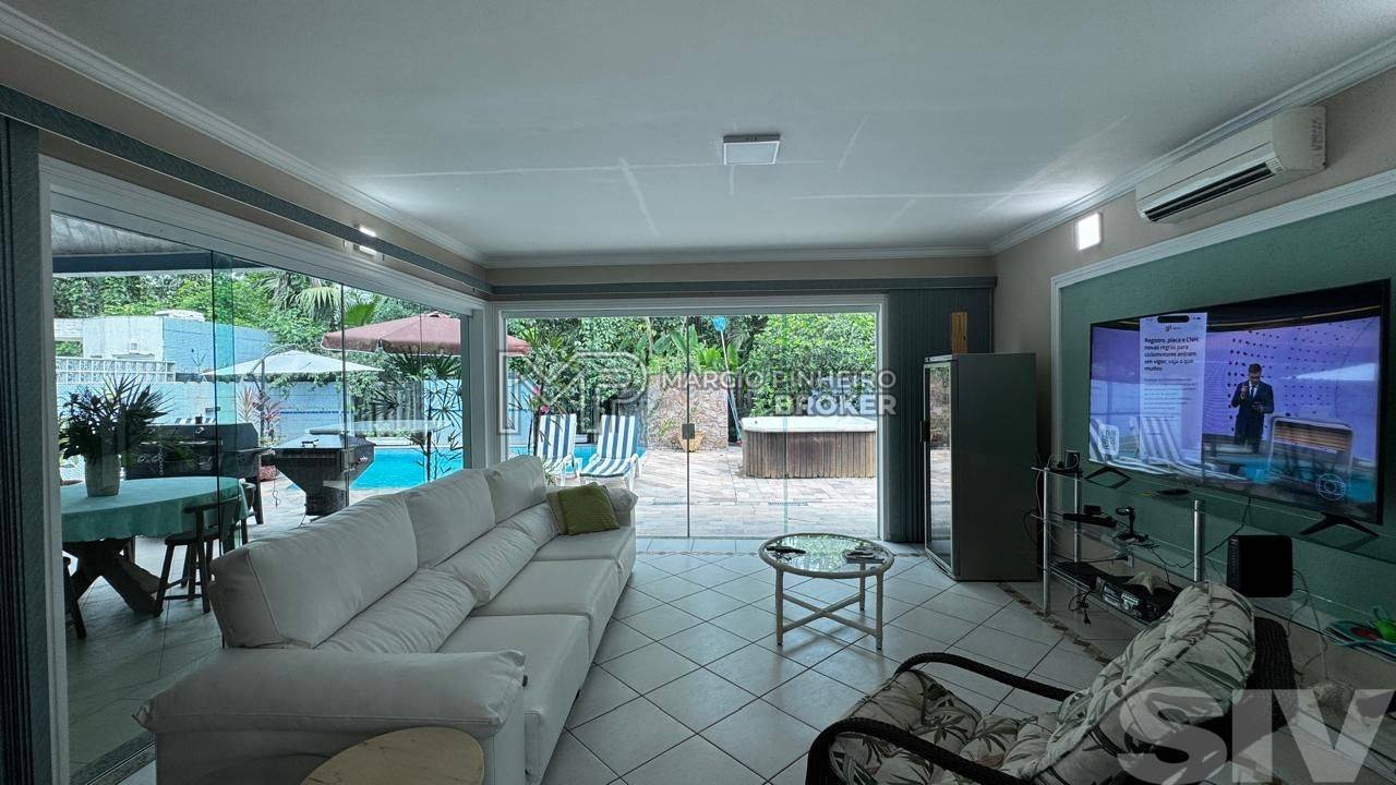 Casa — foto 3 de 25